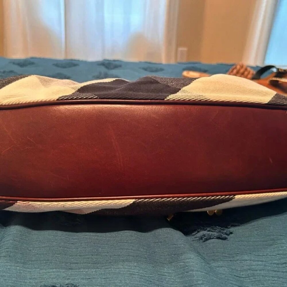 Vintage Burberry shoulder bag. - Picture 3 of 10